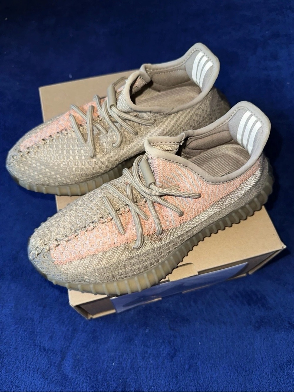 Yeezy Boost 350 V2 Sand Taupe Mens Sneakers Size 5 FZ5240 Excellent Reflective